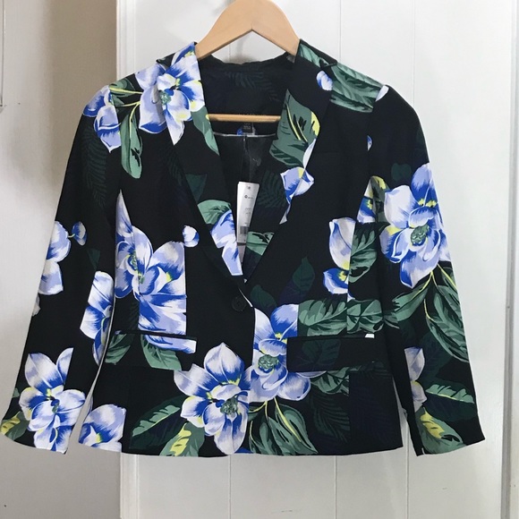 Banana Republic Jackets & Blazers - Banana Republic☀️Floral blazer